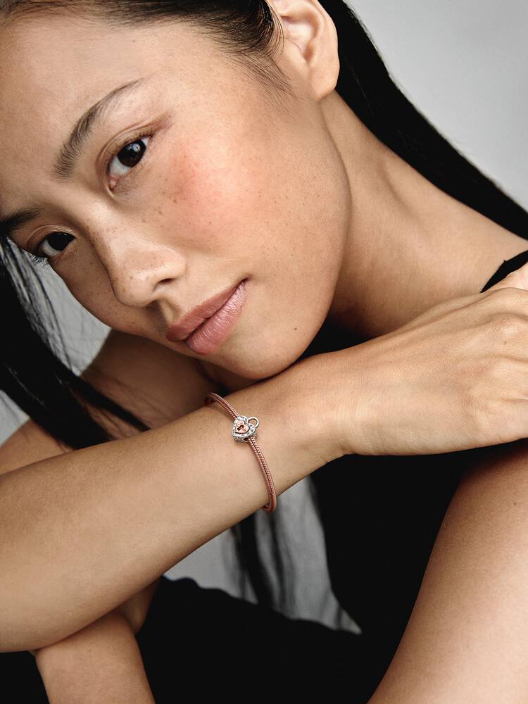 Charm Coração com Cadeado em dois tons - 782505C00