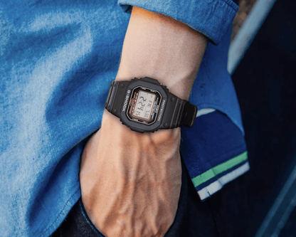 Relógio G-Shock Casio Masculino Preto  - DW-5600UE-1DR