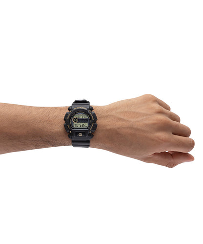 Relógio G-Shock Casio Preto e Dourado - DW-9052GBX-1A9DR