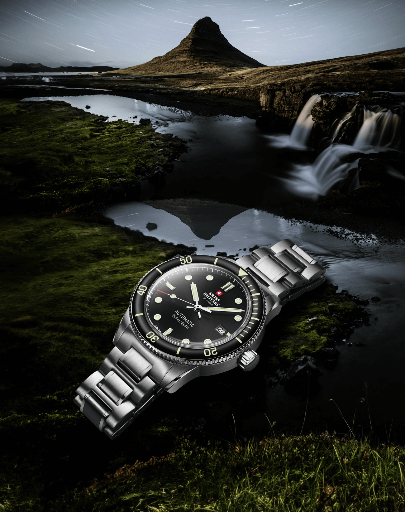 Relógio de Mergulho Automático Swiss Military  SMA34106.01 – Aço Preto ou Azul